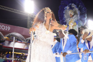 2019-Clara-Carnavalesco