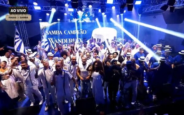ポルテーラ、2027年のサンバ・エンヘードを決定